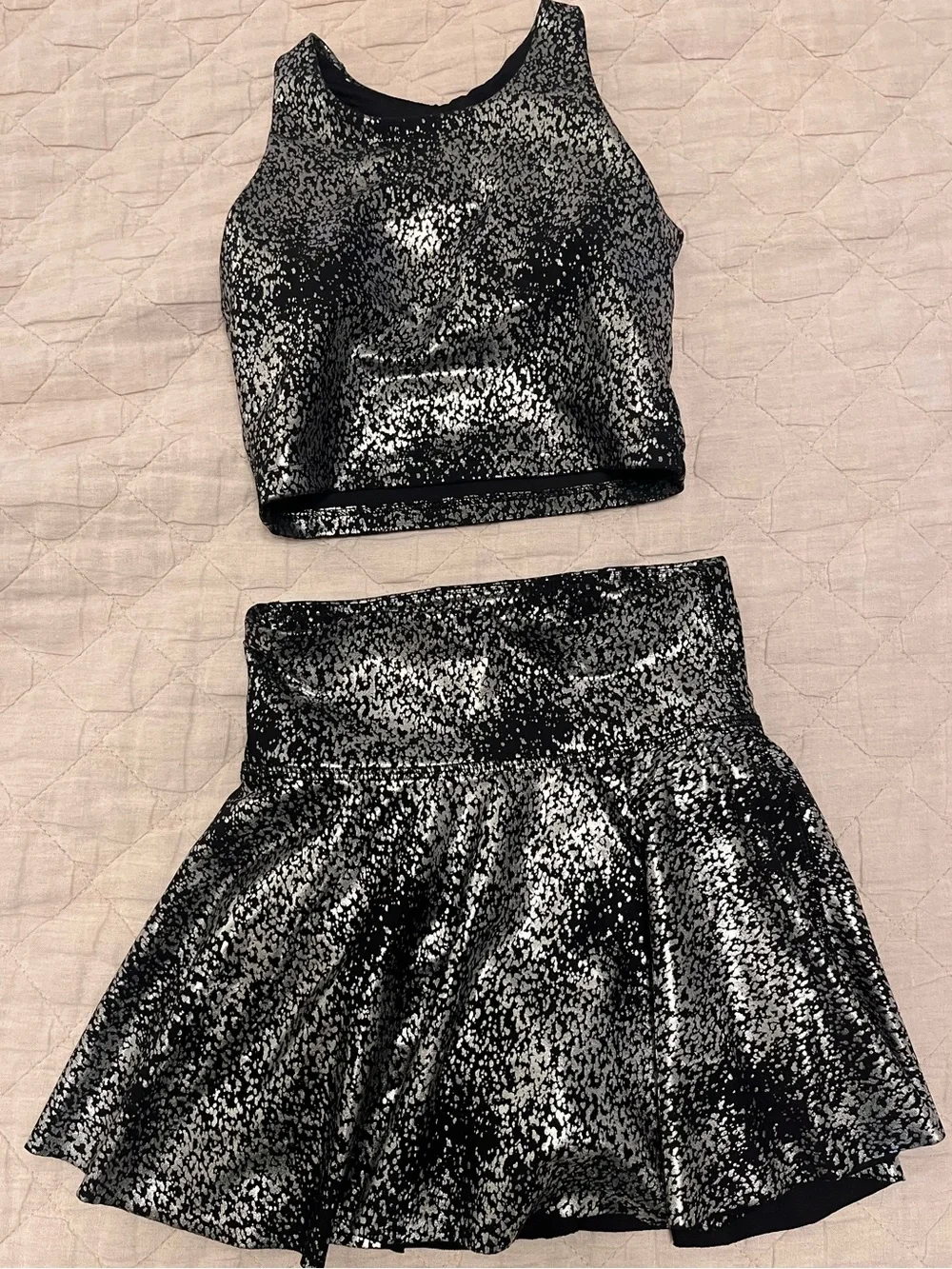 Old Navy Active Girls' Silver and Black Skort and Crop Top Set